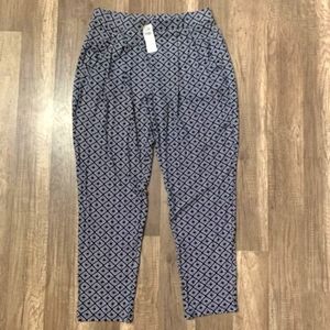 🎉- NWT Gap sz S Geometric Black & white Loose Fit Pants